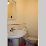 Duplex Con Jardin En Pirineos, Totalmente Equipado 比利亚努亚