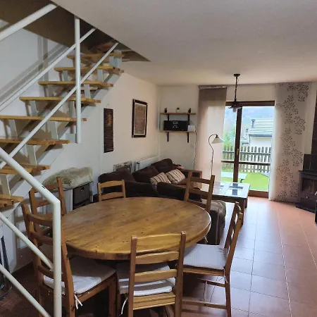 Duplex Con Jardin En Pirineos, Totalmente Equipado 公寓