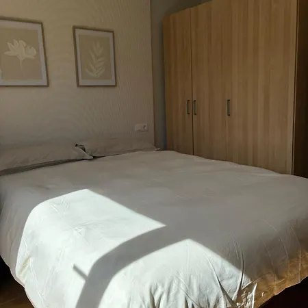 Duplex Con Jardin En Pirineos, Totalmente Equipado Apartment